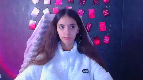 Snapshot of miri_miss chatting on October 31, 1:23 pm Miri online show from October 31, 1:23 pm