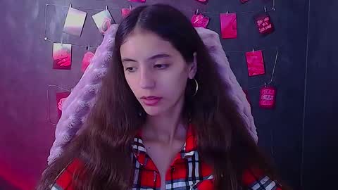 Snapshot of miri_miss chatting on November 13, 12:48 pm Miri online show from November 13, 12:48 pm