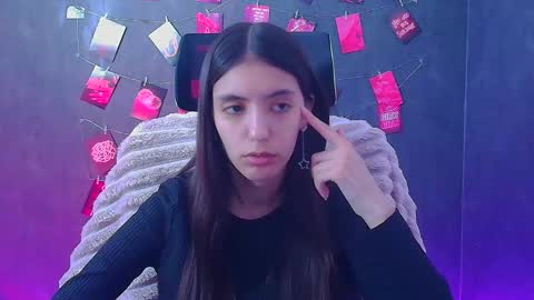 Snapshot of miri_miss chatting on April 28, 11:26 am Miri online show from April 28, 11:26 am