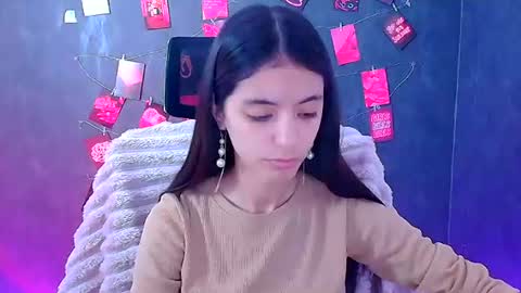 Snapshot of miri_miss chatting on June 18, 11:47 am Miri online show from June 18, 11:47 am
