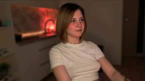 Mira online show from April 14, 7:20 pm