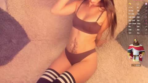 Snapshot of mis_brandy chatting on October 15, 3:39 am Alexa online show from October 15, 3:39 am