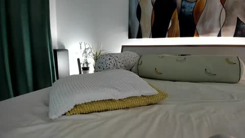 Snapshot of mis_eva chatting on April 27, 7:34 pm Eva online show from April 27, 7:34 pm