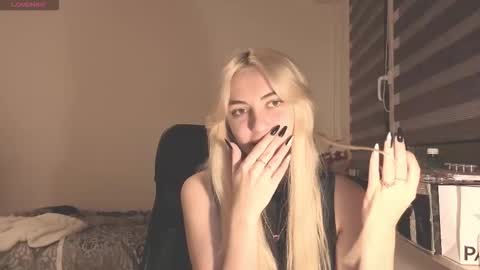 Snapshot of misa_0 chatting on November 1, 7:27 pm misa_0 online show from November 1, 7:27 pm