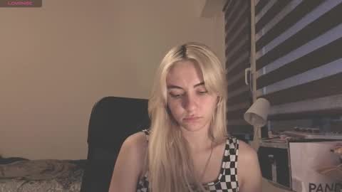 Snapshot of misa_0 chatting on November 4, 3:22 pm misa_0 online show from November 4, 3:22 pm