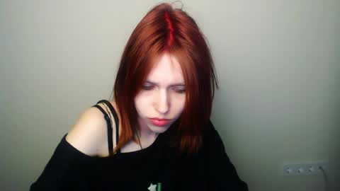 misaki_chan_ online show from April 10, 9:19 pm