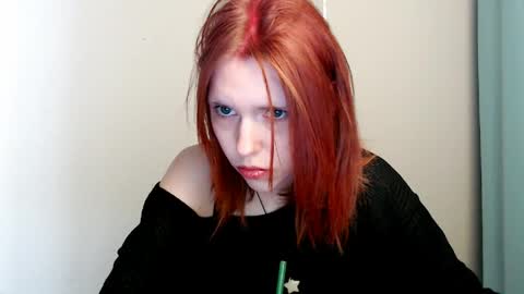 misaki_chan_ online show from April 12, 8:30 am