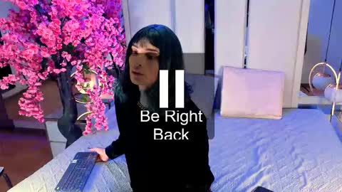     online show from February 20, 12:49 pm