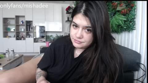 Snapshot of mishadee94 chatting on January 13, 11:19 am Mishaa online show from January 13, 11:19 am