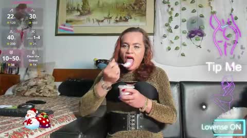 Mishell Bons online show from May 15, 11:45 pm