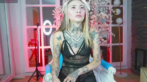 miss___angel online show from April 14, 11:05 am