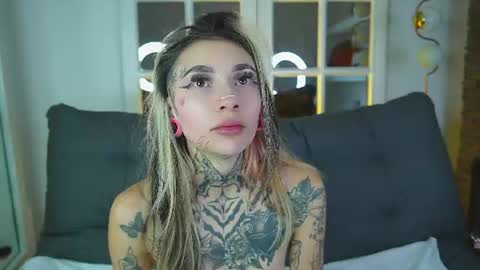 miss___angel online show from June 19, 11:03 am
