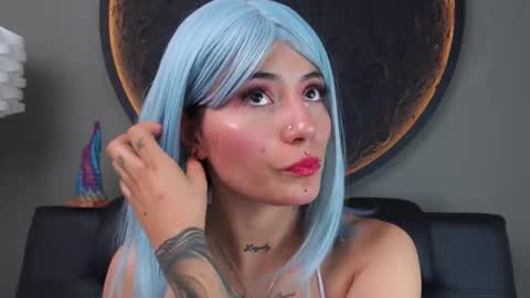 Charlotte online show from December 22, 6:16 pm