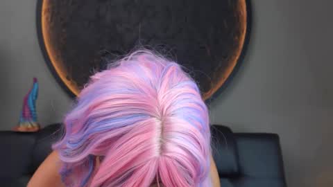 Charlotte online show from February 4, 6:14 pm