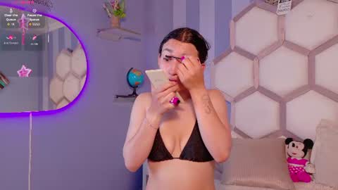 Snapshot of miss__jones_ chatting on July 7, 12:20 pm miss__jones_ online show from July 7, 12:20 pm