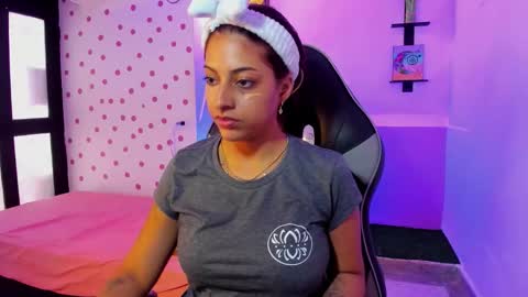 Akemi 3 online show from September 10, 1:33 pm