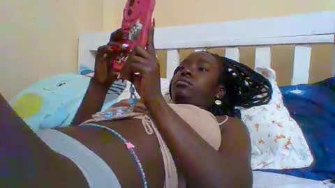 Snapshot of miss_atitude chatting on September 16, 5:08 am miss_atitude online show from September 16, 5:08 am