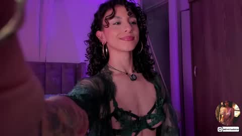 Snapshot of miss_charlotte77 chatting on July 12, 1:51 am Charlotte online show from July 12, 1:51 am