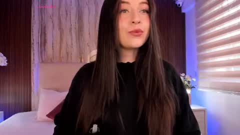 Snapshot of miss_daliaa chatting on June 22, 12:02 pm Natalia Aristizbal online show from June 22, 12:02 pm