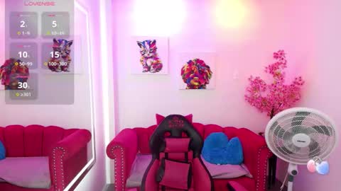 Snapshot of miss_dolly1 chatting on September 11, 12:27 pm Melanie online show from September 11, 12:27 pm