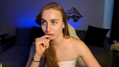Emily online show from June 20, 8:39 am