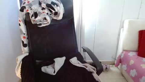 Miss Evoleth online show from November 13, 3:33 pm