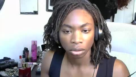 Snapshot of miss_ivory chatting on January 5, 9:51 pm Miss Ivory online show from January 5, 9:51 pm