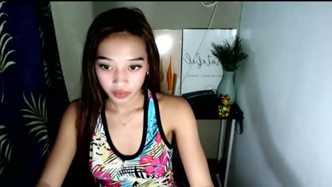 Snapshot of miss_j222 chatting on May 14, 8:43 am miss_j222 online show from May 14, 8:43 am