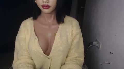 Snapshot of miss_jackelyn chatting on January 13, 4:23 pm Lyn online show from January 13, 4:23 pm