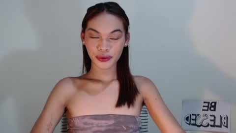 Snapshot of miss_jhes chatting on July 12, 7:43 am Jhes online show from July 12, 7:43 am