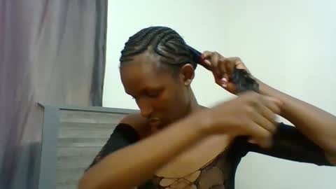 kiki online show from October 22, 8:25 am