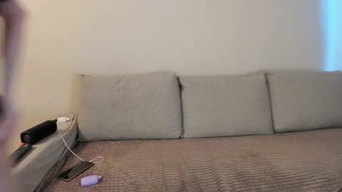 Snapshot of miss_kitty13 chatting on October 8, 1:47 am Kitty online show from October 8, 1:47 am