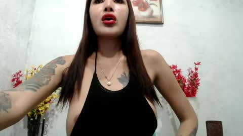 Snapshot of miss_lianslim chatting on June 22, 6:43 am inday online show from June 22, 6:43 am