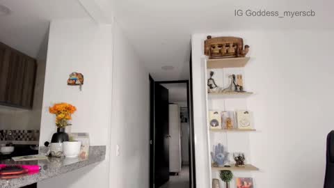 Snapshot of miss_myers chatting on September 8, 10:20 pm Goddess Myers thumb up is important for me kisses online show from September 8, 10:20 pm