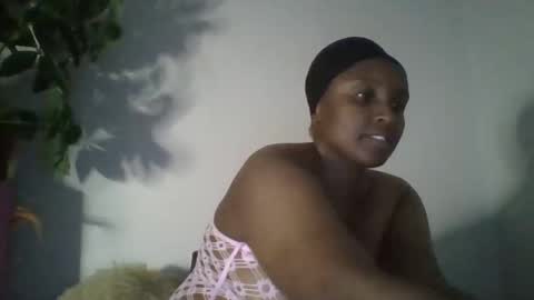 Snapshot of miss_nada chatting on May 29, 9:13 pm sophia online show from May 29, 9:13 pm