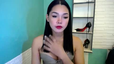 Precious online show from April 11, 8:29 am