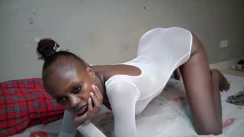 miss_pretty01 online show from April 3, 6:06 pm