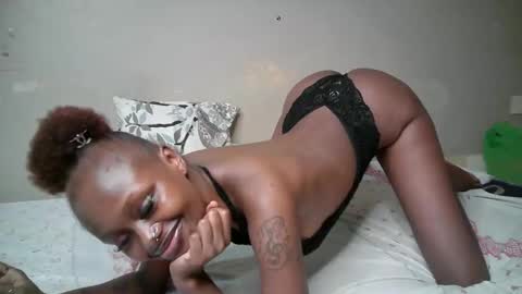 miss_pretty01 online show from April 14, 8:48 pm