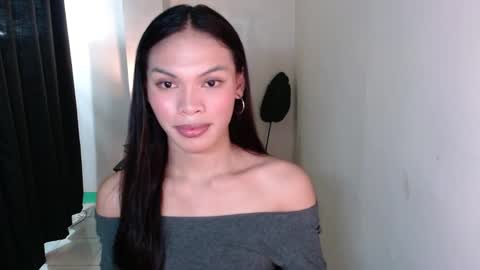 Snapshot of miss_rose07 chatting on October 18, 5:35 pm Im your hot Rose online show from October 18, 5:35 pm