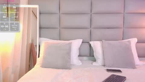 Snapshot of miss_ross_ chatting on June 26, 11:20 pm onlyfanskataleyaross online show from June 26, 11:20 pm