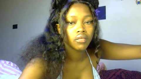 Snapshot of miss_sexyyy chatting on October 15, 2:06 pm miss_sexyyy online show from October 15, 2:06 pm