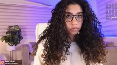 Amy Olivera online show from April 16, 12:39 pm