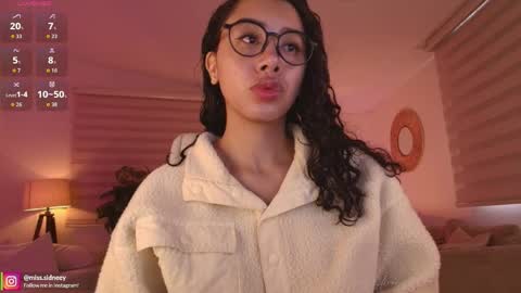 Snapshot of miss_sidney chatting on May 25, 12:44 pm Amy Olivera online show from May 25, 12:44 pm