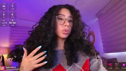 Amy Olivera online show from June 30, 12:50 pm