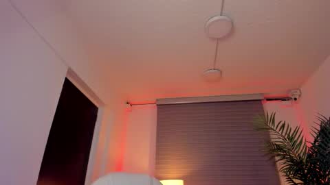 Sofia Castro online show from March 5, 12:01 pm