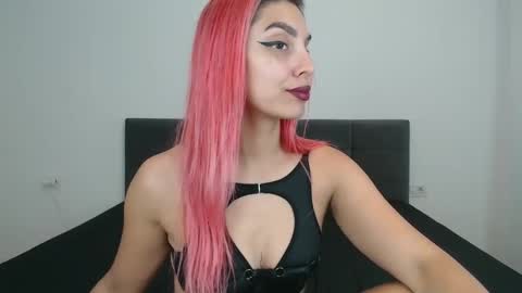 Snapshot of miss_soniaa chatting on March 10, 4:03 pm Miss Soniaa online show from March 10, 4:03 pm