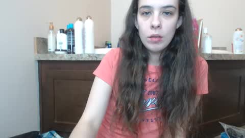 Snapshot of miss_sunshine01 chatting on January 18, 5:10 am Bella online show from January 18, 5:10 am