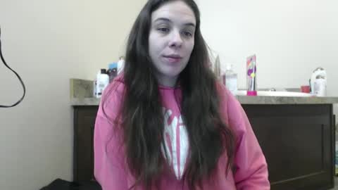 Snapshot of miss_sunshine01 chatting on January 27, 3:07 pm Bella online show from January 27, 3:07 pm