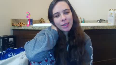 Snapshot of miss_sunshine01 chatting on October 7, 3:20 pm Bella online show from October 7, 3:20 pm