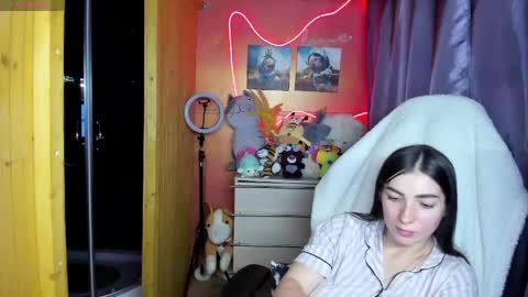 Snapshot of miss_tasy chatting on May 29, 9:07 am Melanie January 15th is my birthday there will be an interesting show online show from May 29, 9:07 am